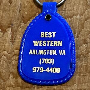 Arlington Virginia Hotel Best Western Advertisement Novelty Key Chain